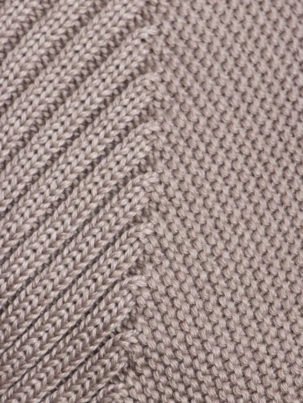 Чепчик для мальчика вязаный на завязках на осень