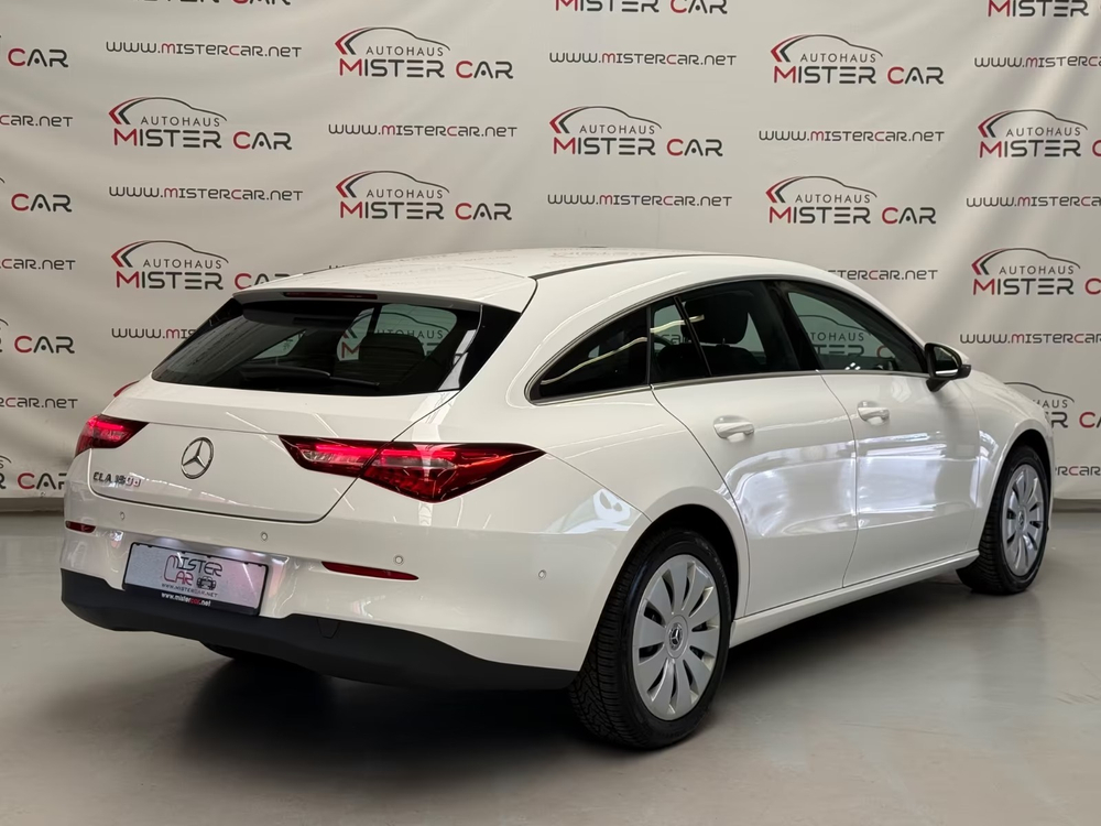 Mercedes-Benz CLA 180 Shooting Brake