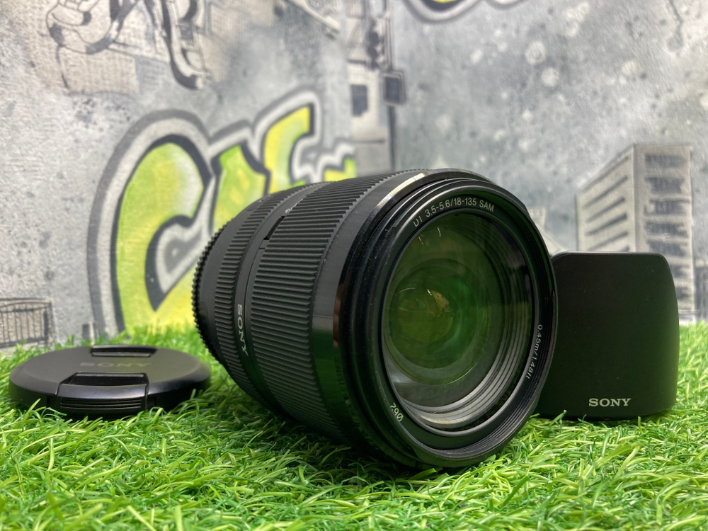 Sony DT 18-135mm 3.5-5.6 SAM