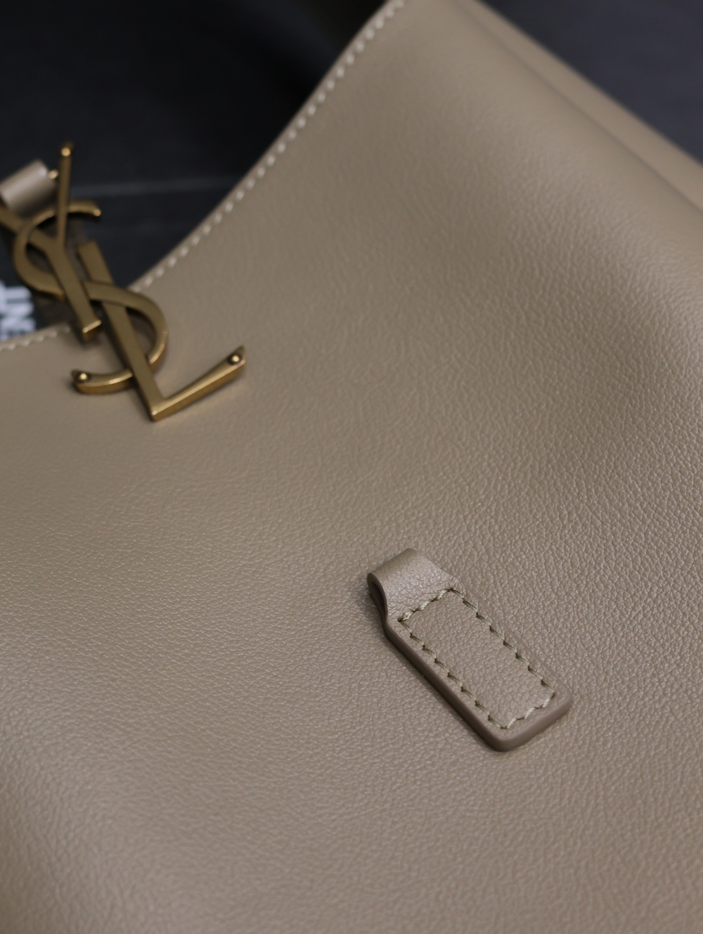 Saint Laurent Small Le 5 A 7 23 cm