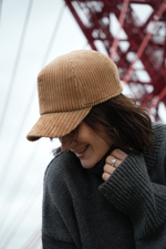 Бейсболка вельвет с уголком