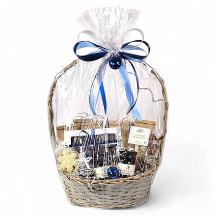 Большая подарочная корзина Снежный вальс