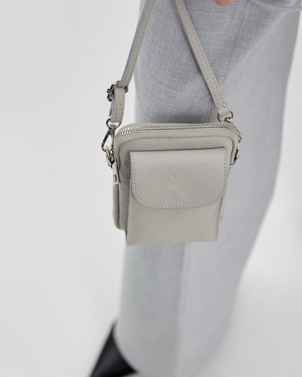 Сумка 524 03 серый светлый