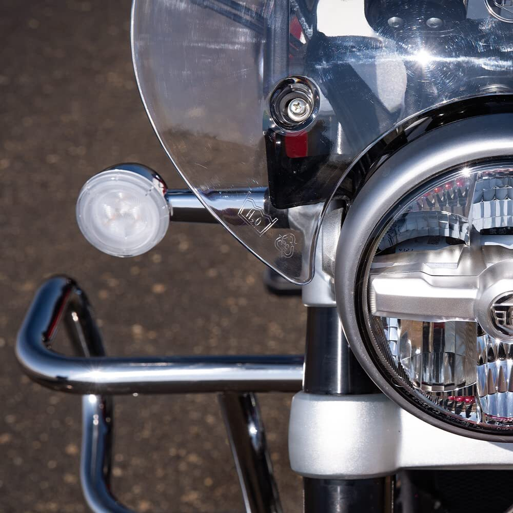 LED указатели поворота Royal Enfield, серебристые – Super Meteor 650 и Shotgun 650, арт. KXA00263