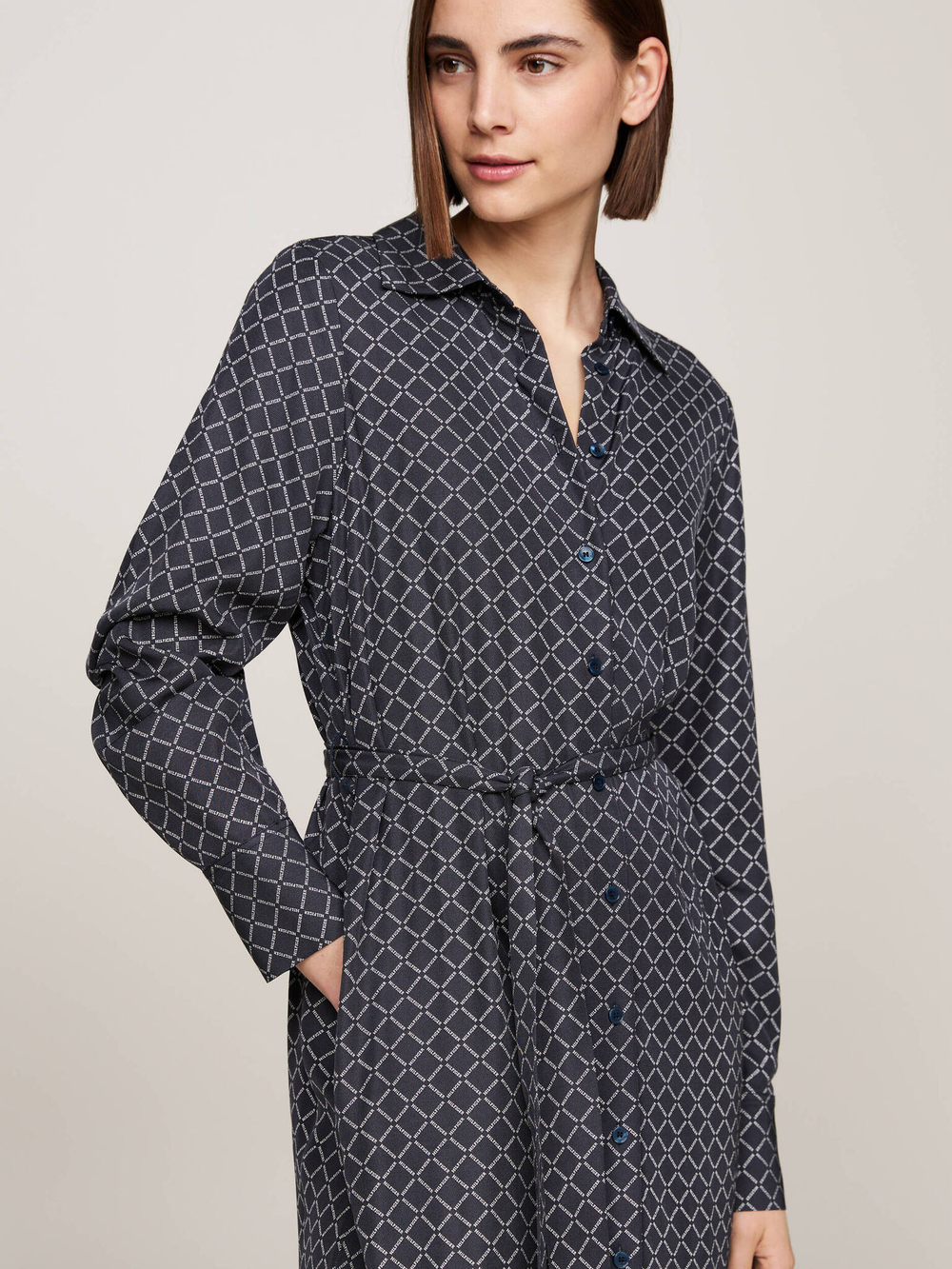 Платье Tommy Hilfiger - черный(WW0WW43032)