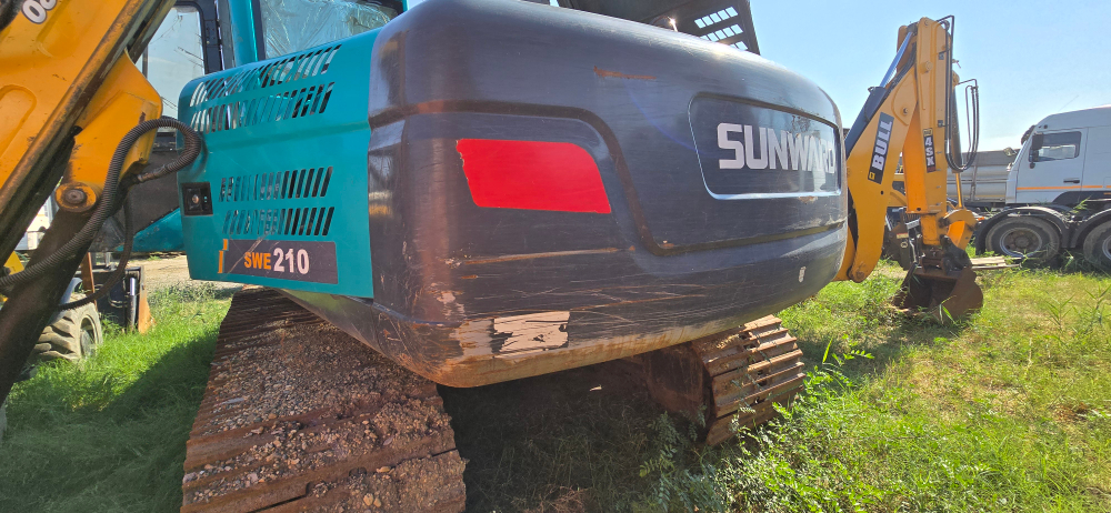 SUNWARD SWE210 Экскаватор SWE210 (Дизельный, 6,5 л, 154 л.с., АТ)