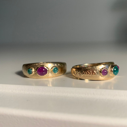 Кольца в старинном стиле с Изумрудами и Рубинами
