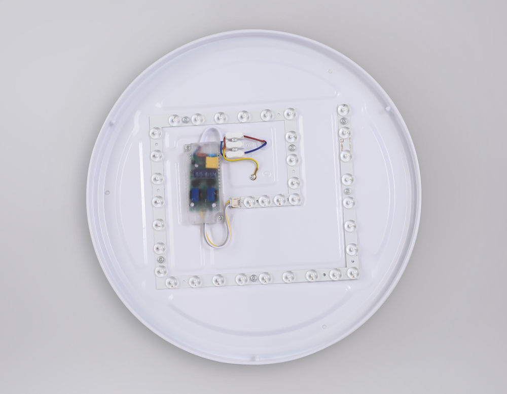 Потолочный светодиодный светильник с пультом FZ1324 BK/LWD черный/светлое дерево IP20 41W 3000-6400K D390*70 (ПДУ ИК)