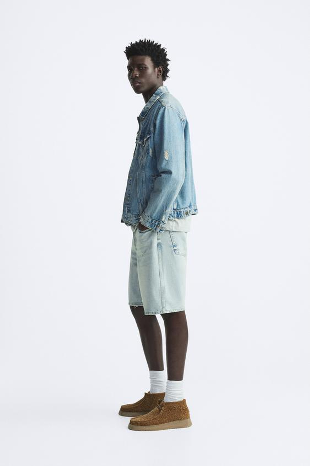 ZARA ДЖИНСОВЫЕ ШОРТЫ STRAIGHT-LEG, ГОЛУБОЙ