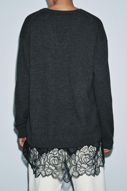 ZARA ДЛИННЫЙ СВИТЕР С КОНТРАСТНЫМ КРУЖЕВОМ, СЕРЫЙ