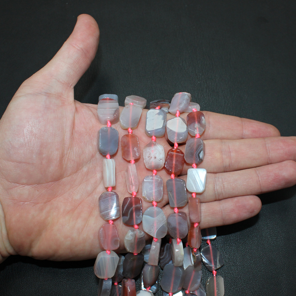 Агат Ботсвана розовый срез 15мм