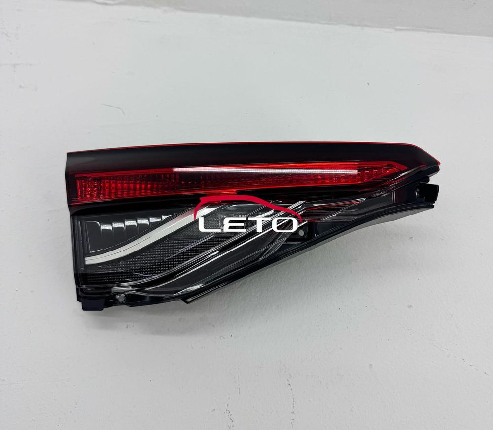 Фонарь крышки багажника левый 81591-02C21 8159102C21