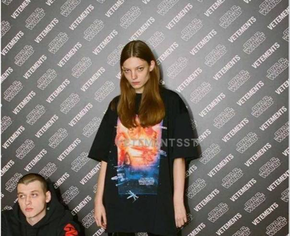 Футболка Vetements