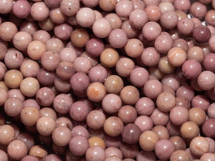 Нить бусин из родонита 6,5мм