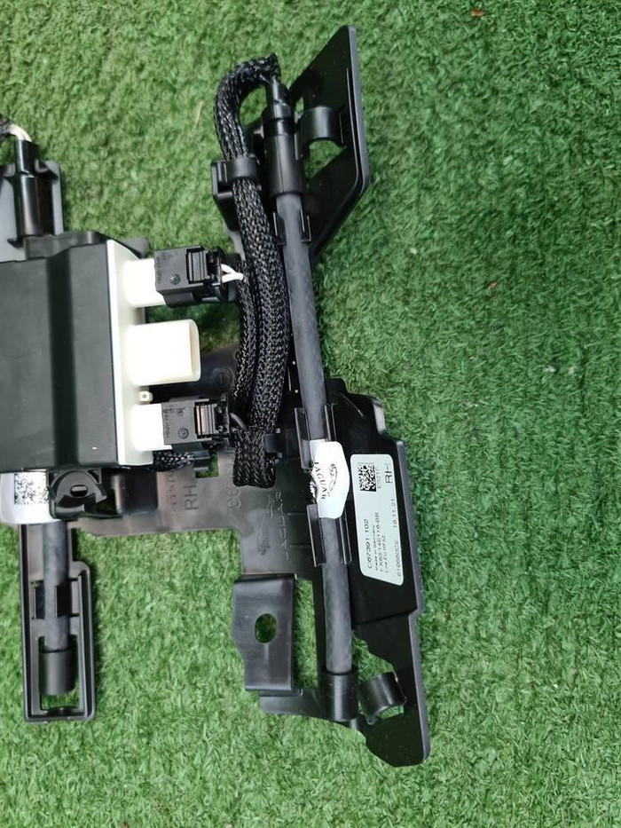 Датчик открывания багажника Jaguar F-PACE 2016-нв