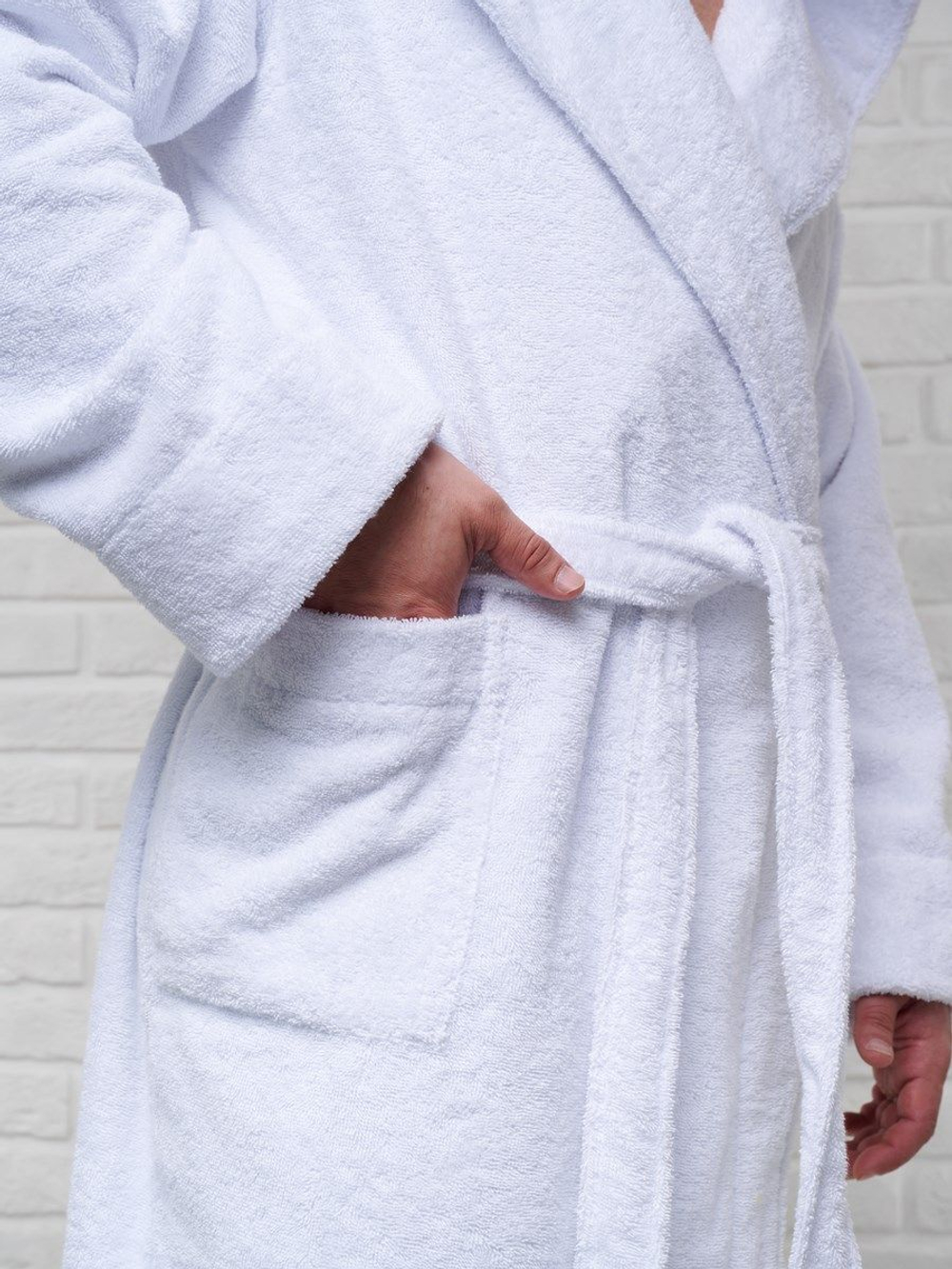Халат махровый с капюшоном 52-54 белый