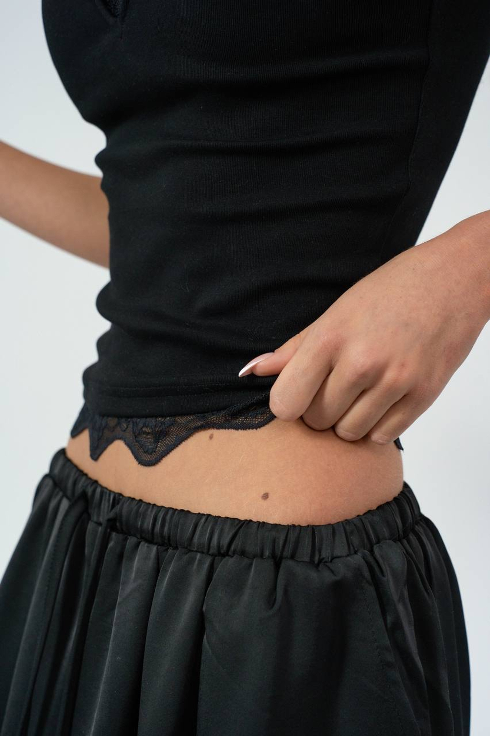 Топ из эластичной ткани с кружевом