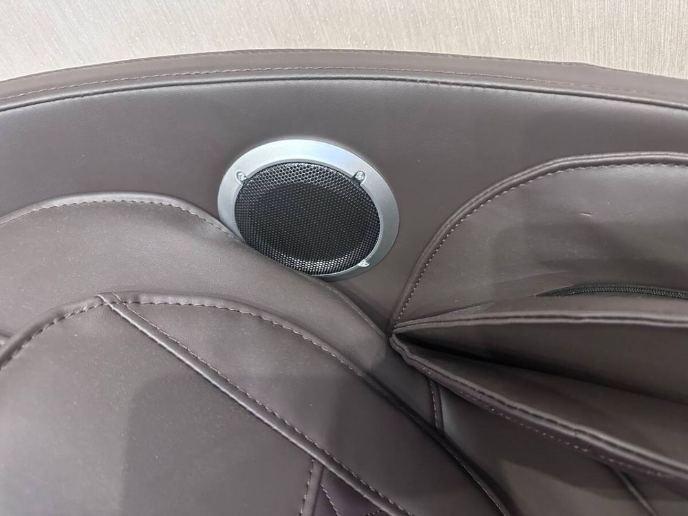 Массажное кресло iRest L-666