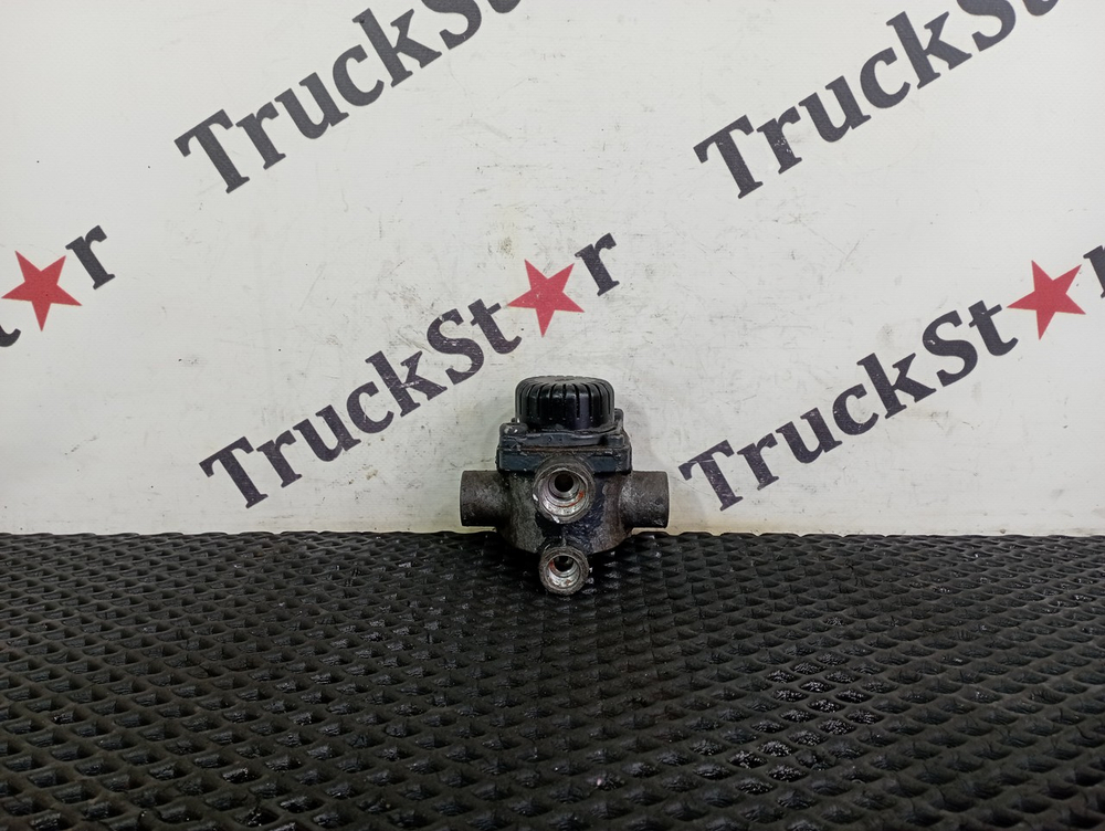 Клапан ускорительный