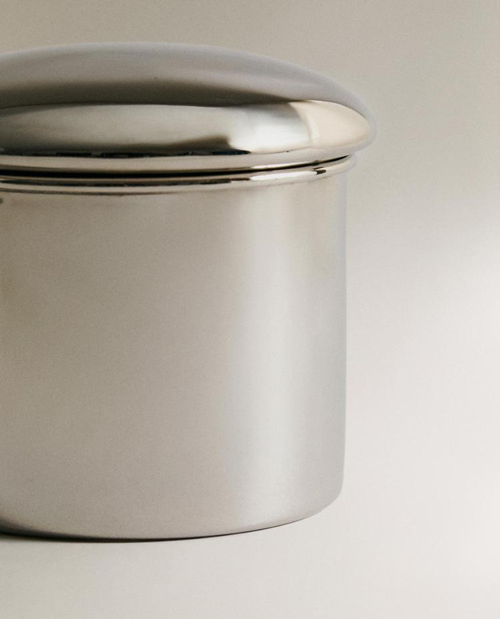 ZARA HOME МЕТАЛЛИЧЕСКАЯ БАНОЧКА ДЛЯ ВАННОЙ КОМНАТЫ, СЕРЕБРЯНЫЙ