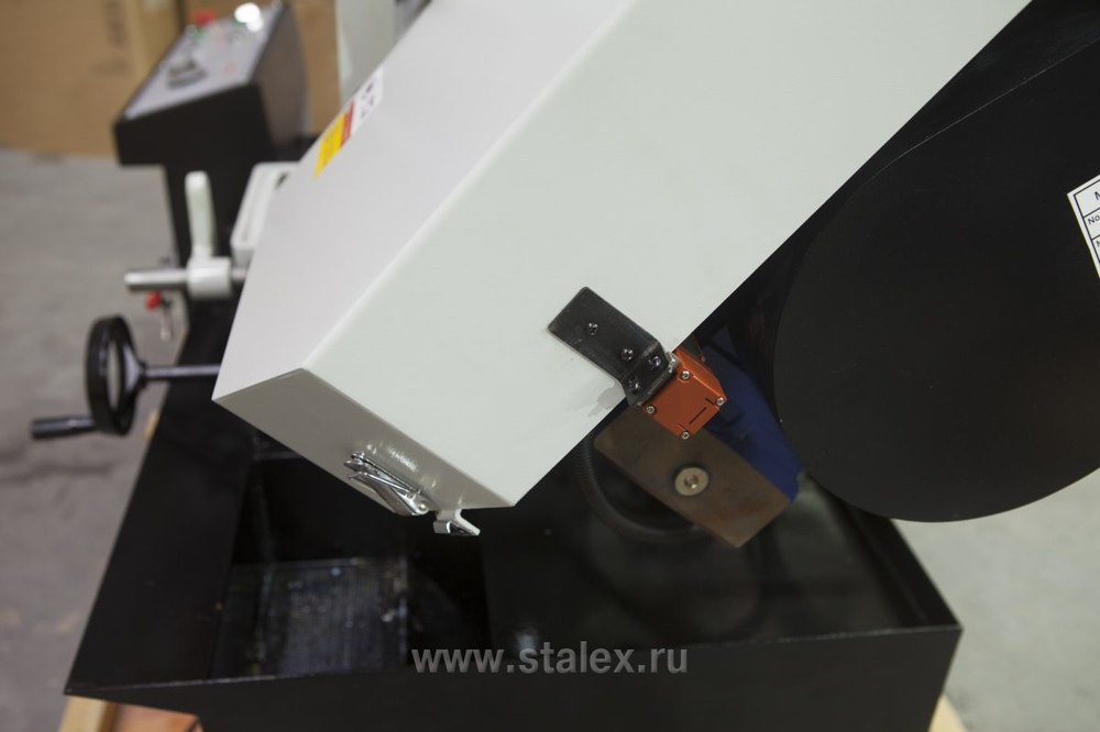 Ленточнопильный отрезной станок Stalex TBK-4228