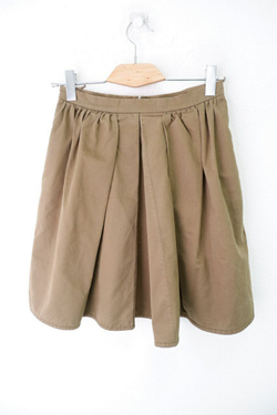 Юбка бежевая в складку 40 размер