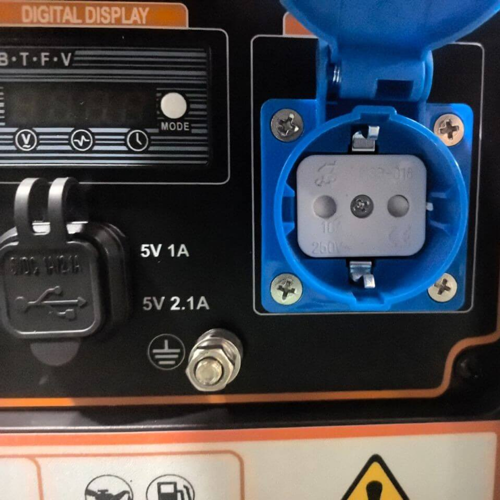 Бензиновый инверторный генератор Zammer S2300iS