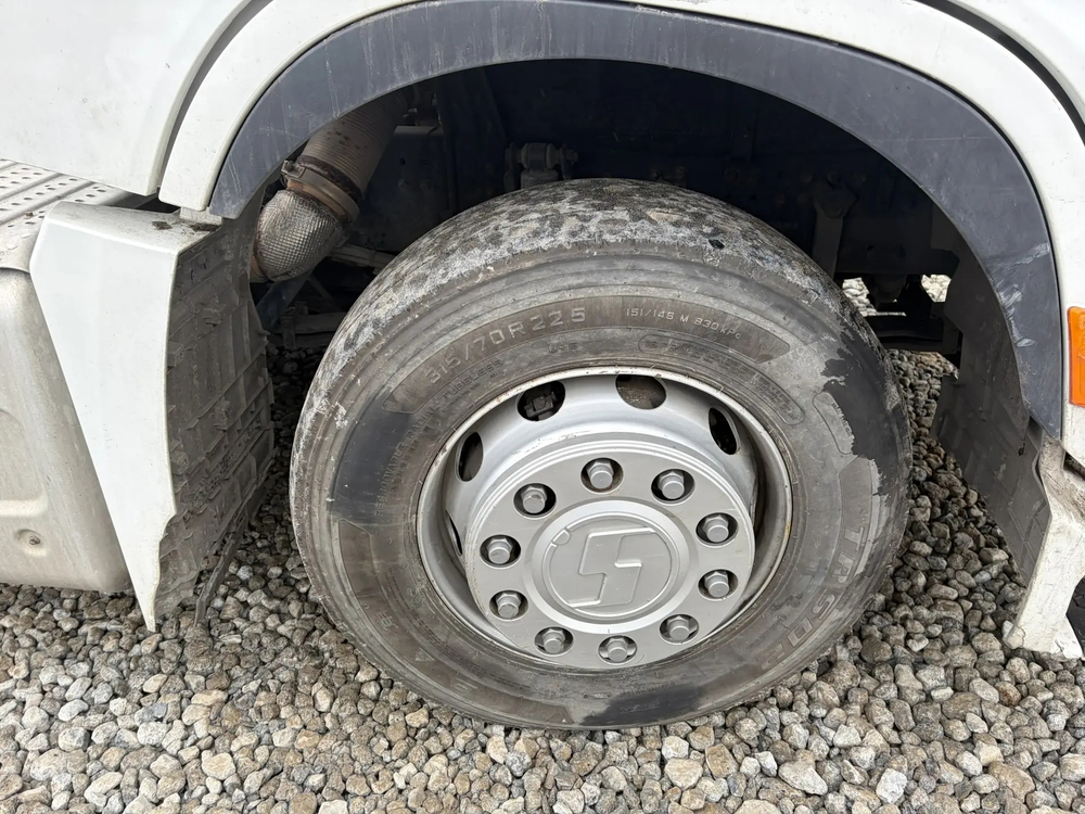 Shacman (Shaanxi) SX* 4x2 Седельный тягач SX4188YY381 (Дизельный, 12,5 л, 473 л.с., МТ)