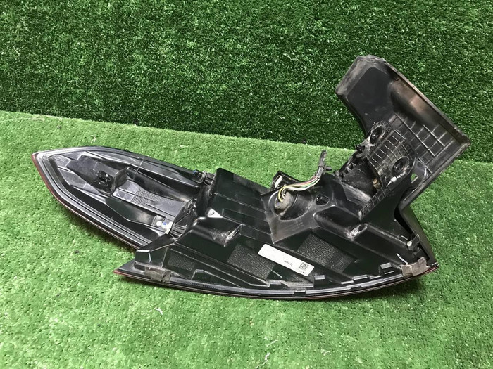 Фонарь правый внешний Haval F7 (2018-2024)