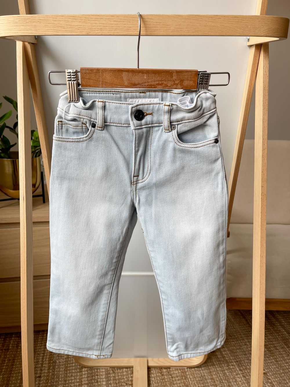 Джинсы Burberry, 98