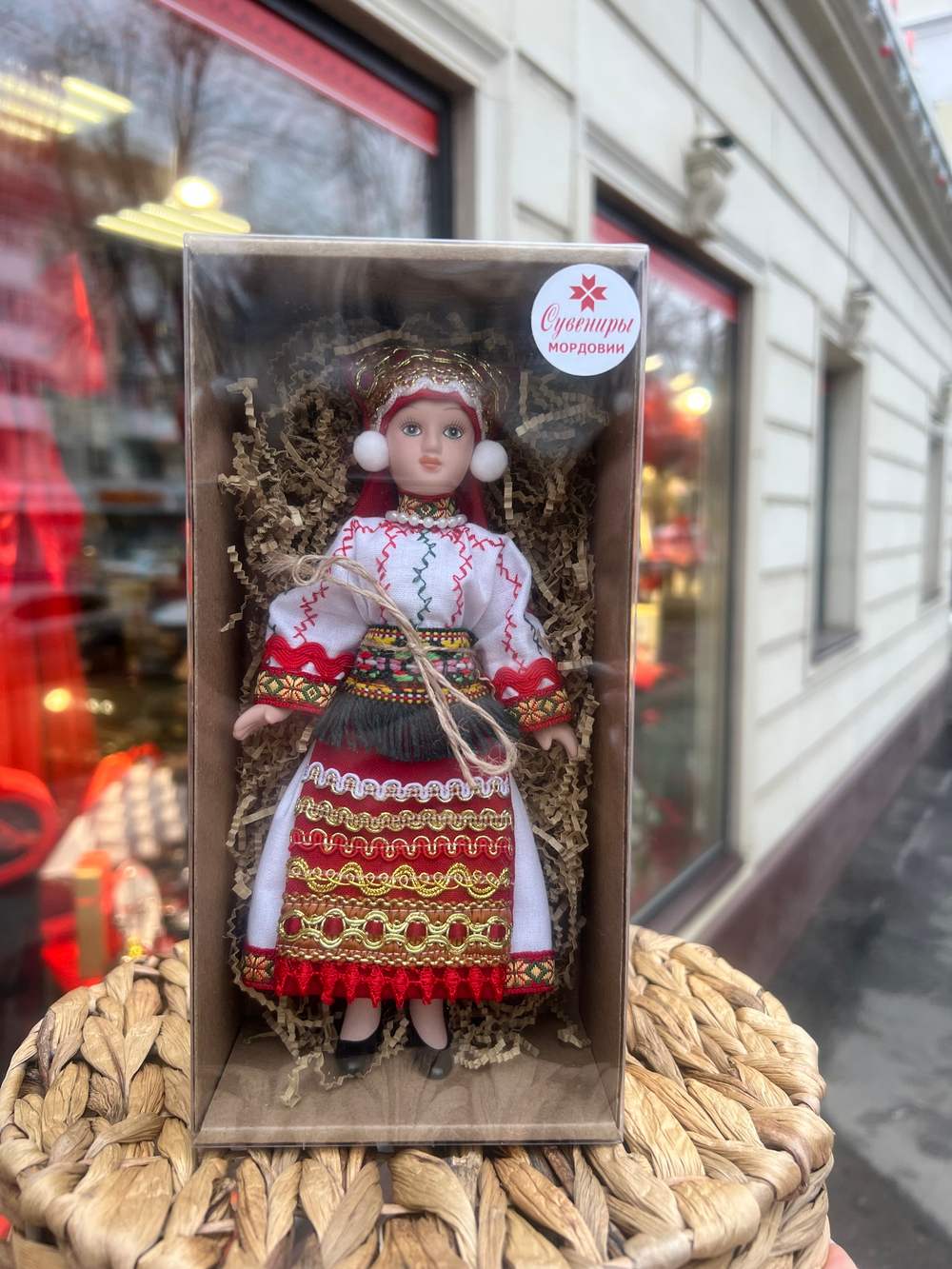 Мордовский сувенир "Кукла мордовочка фарфор" 20см