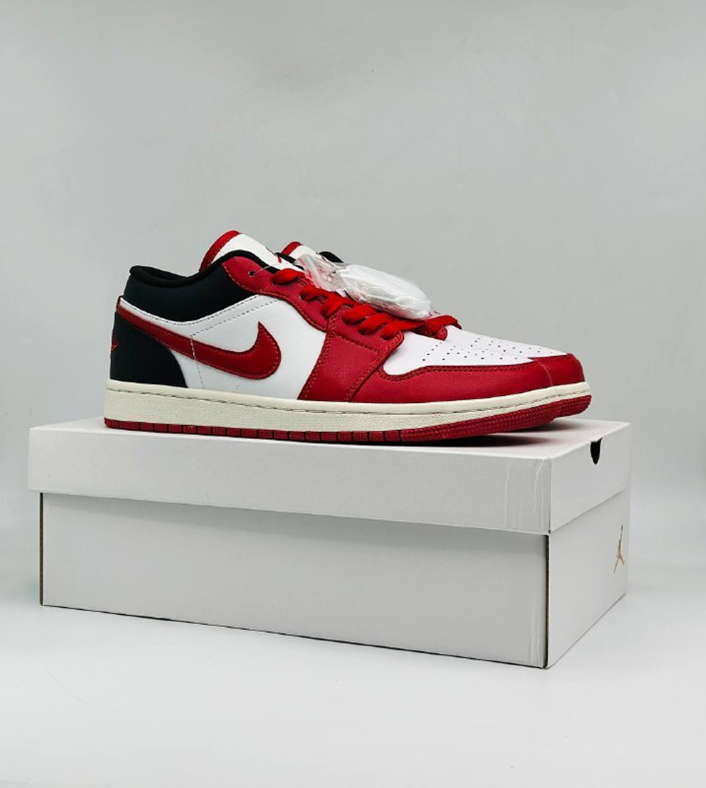 Кроссовки NIKE AIR JORDAN