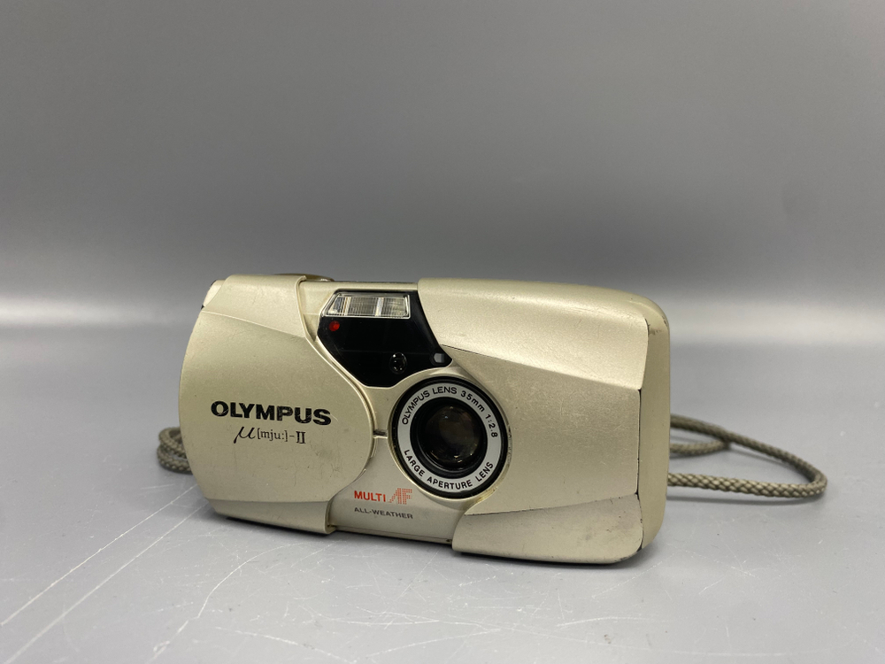 Olympus MJU II 35mm 2.8