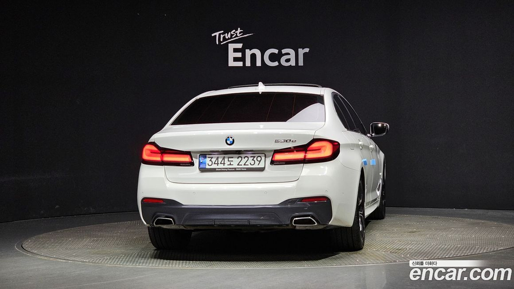 BMW 5 Series (G30) 530e M Sports (07.2021)