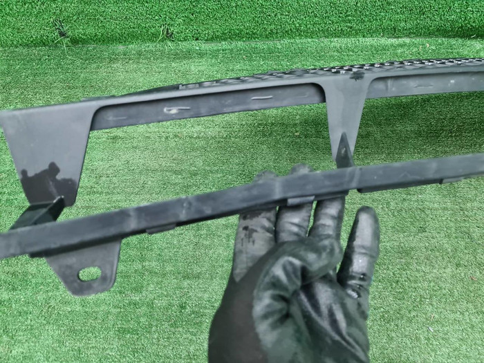 Решетка перед. бампера Mercedes GLE C292 15-19 AMG