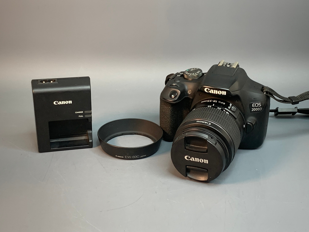Canon 200D Kit 18-55mm 79.900 кадров