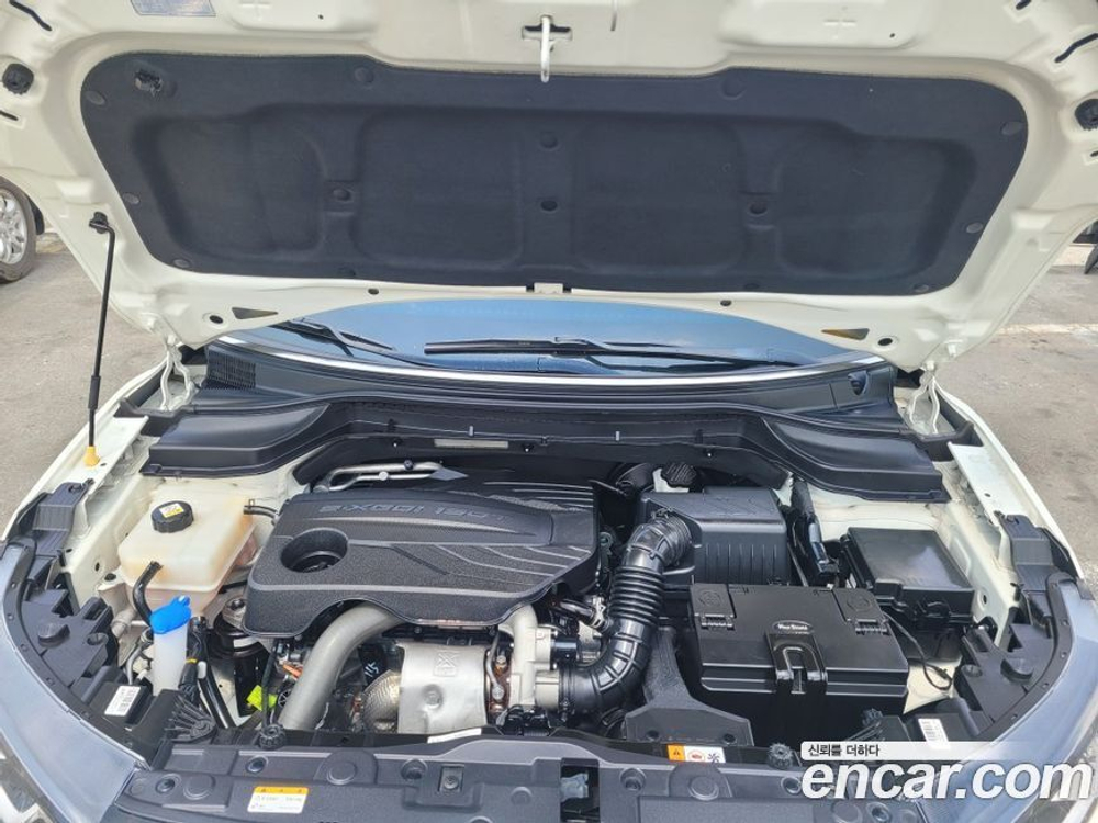 KG Mobility (Ssangyong) Very New Tivoli Бензин 1.5 2WD (05.2020)