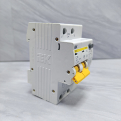 Диффавтомат IEK KARAT АД12 2P
