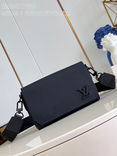 Louis Vuitton Takeoff Messenger PM