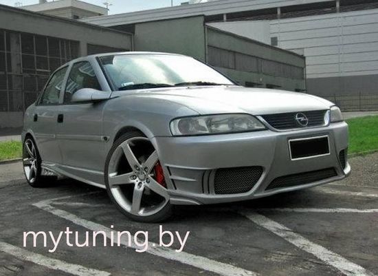 Передний бампер F60 на Opel Vectra B