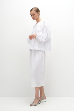 Блуза пышная из фактурного хлопка