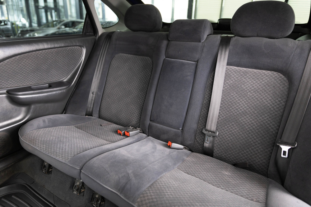 Toyota Avensis, 2001 год