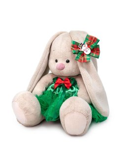 Зайка Ми в зелёной юбке с бантом (23 см)