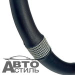 Оплетка на руль круглая Coolpart DIAMOND (37*38) BRILLIANT elegant черн\бел A688BL-WT белый