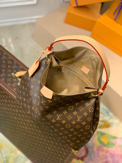 Louis Vuitton Graceful MM