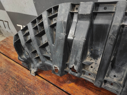 Пыльник переднего бампера Toyota RAV4 IV (XA40) 13-19 Б/У Оригинал 5261842070