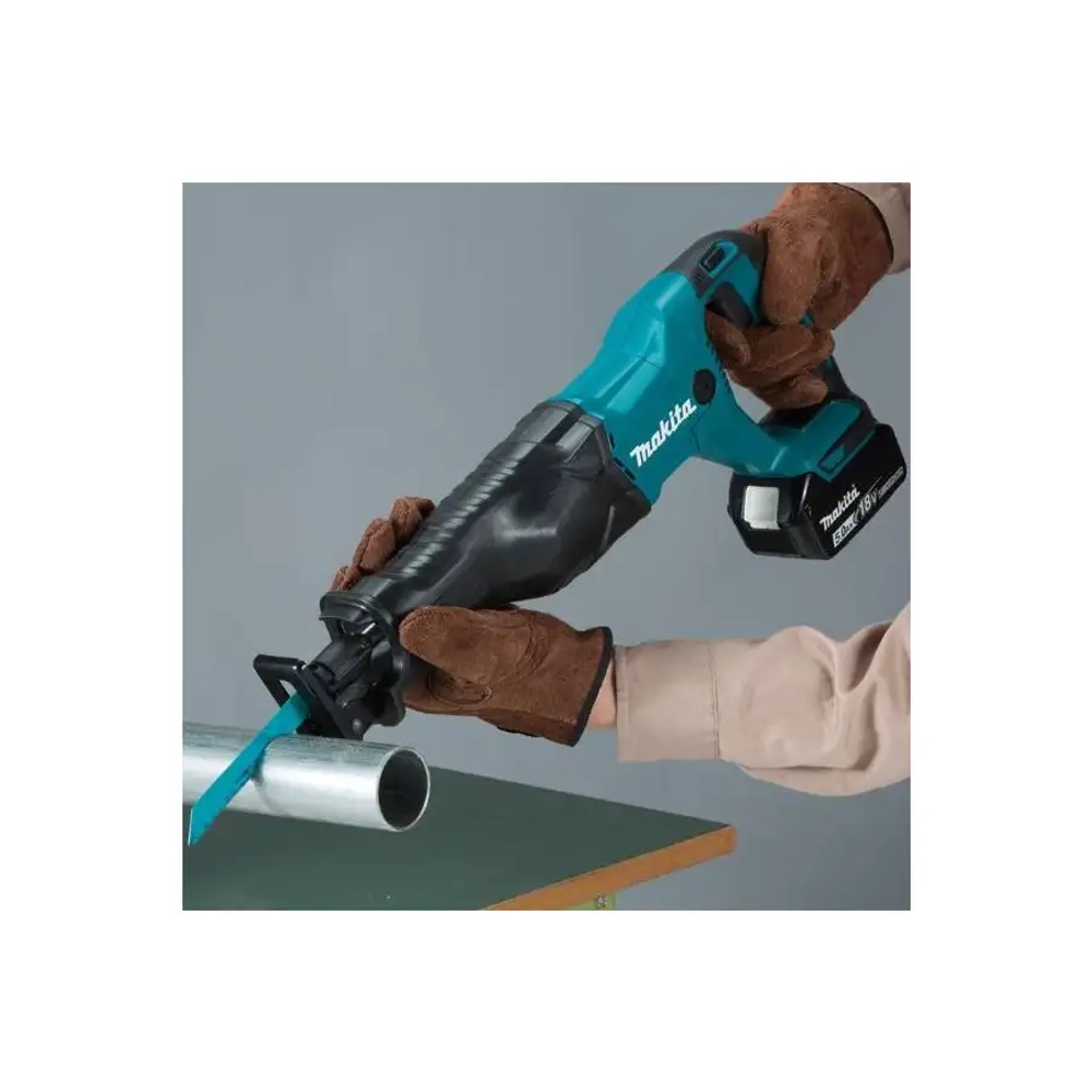 Аккумуляторная сабельная пила Makita DJR186RFE