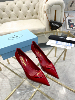 Prada Pumps