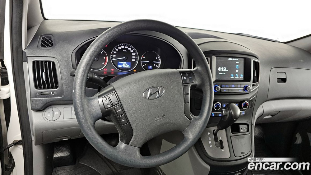 Hyundai The New Grand Starex Van 3-х местный (08.2019)
