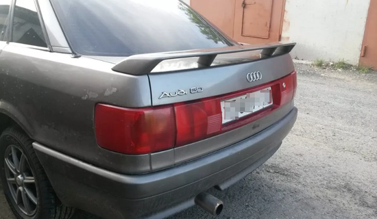 Спойлер на крышку багажника Audi 80 B3/B4